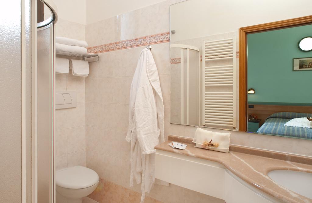 Hotel Villa Luigia Ρίμινι Εξωτερικό φωτογραφία
